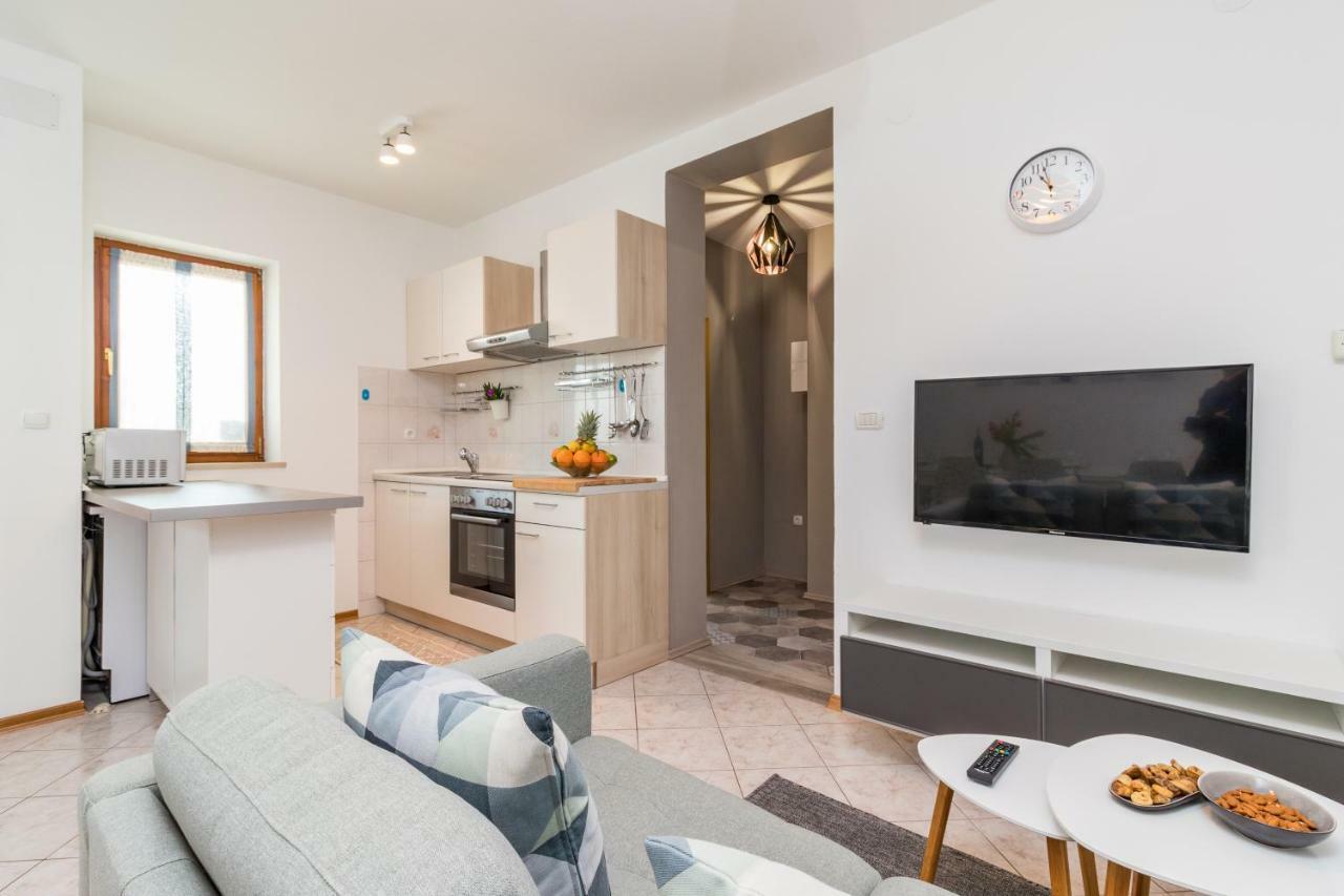 Apartment Anton, ฟาชานา ภายนอก รูปภาพ